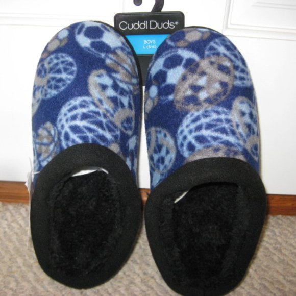 boys slippers size 6